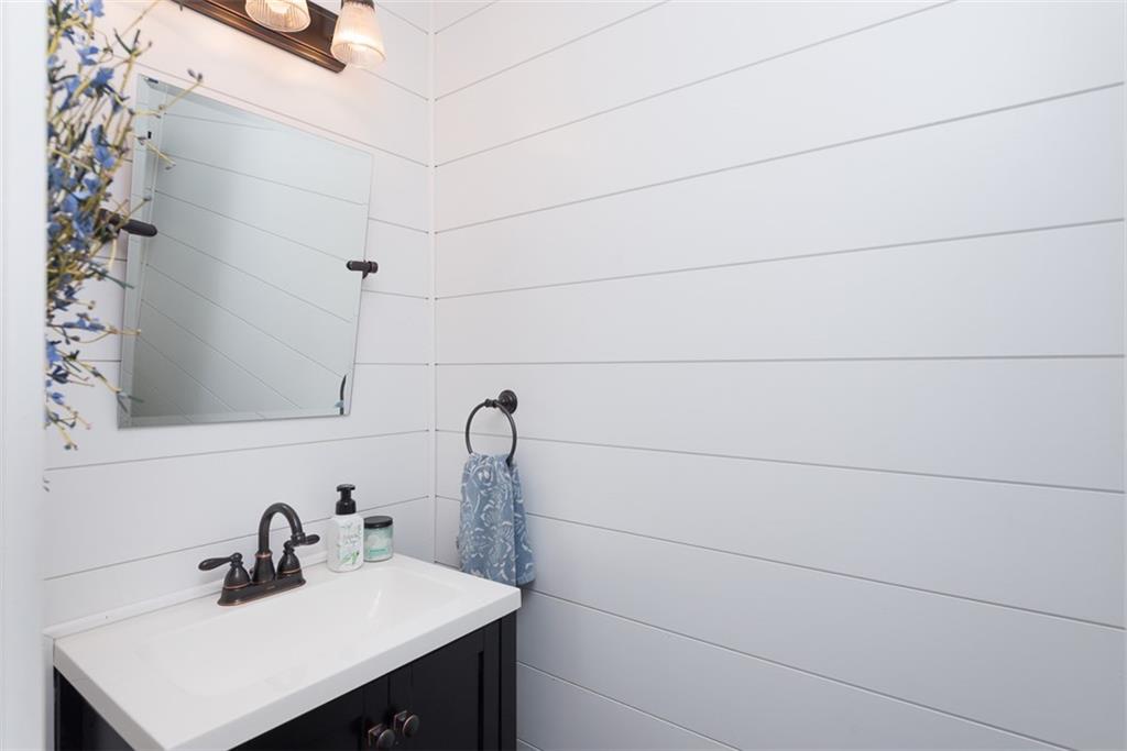 18950 W 163rd Terrace