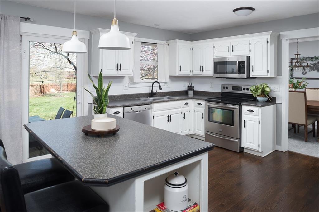 18950 W 163rd Terrace