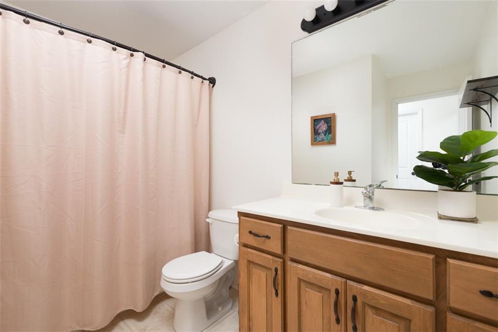 10209 N Lewis Avenue