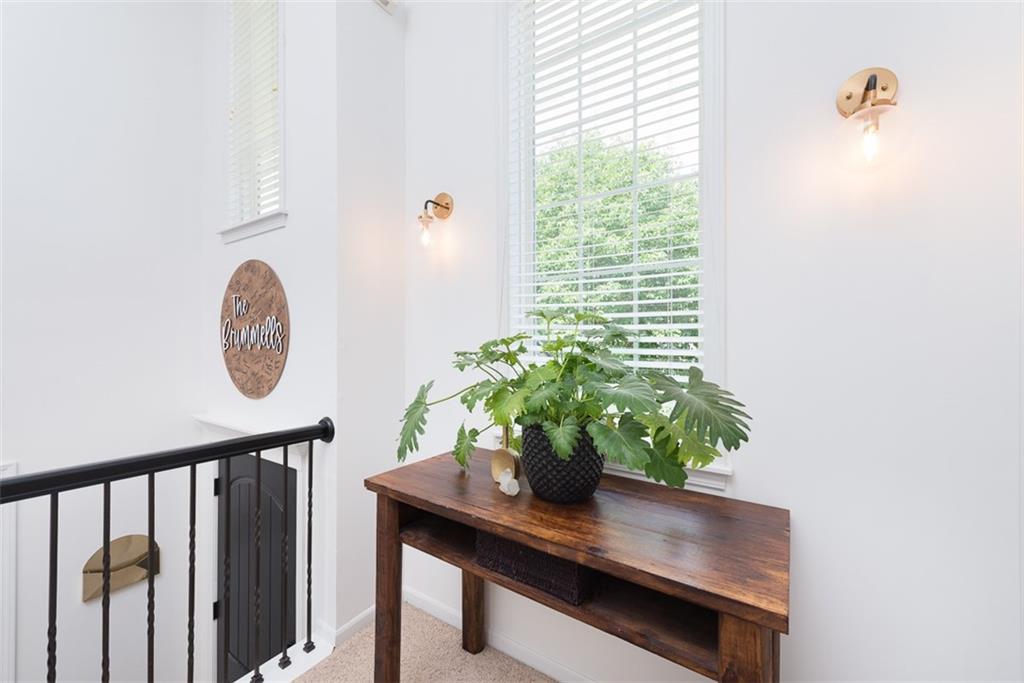 10209 N Lewis Avenue