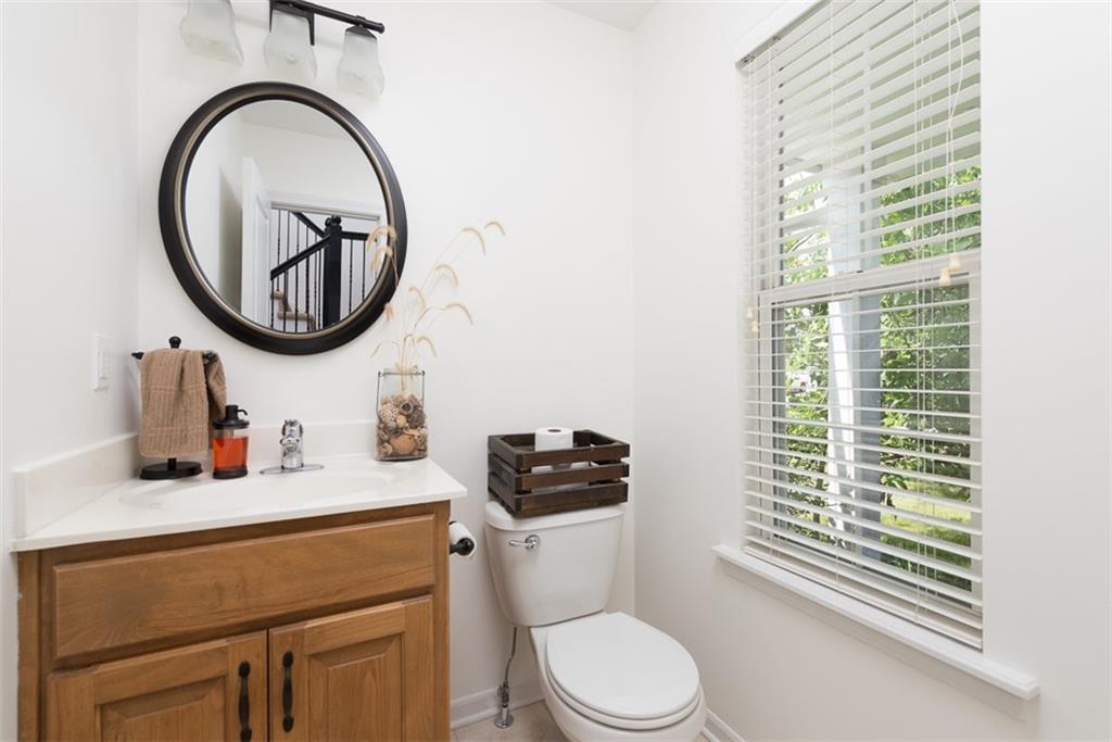 10209 N Lewis Avenue