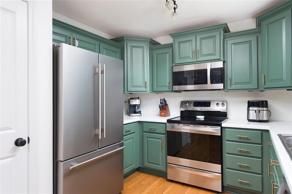 10209 N Lewis Avenue