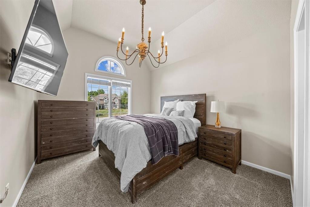 15825 S Hallet Street