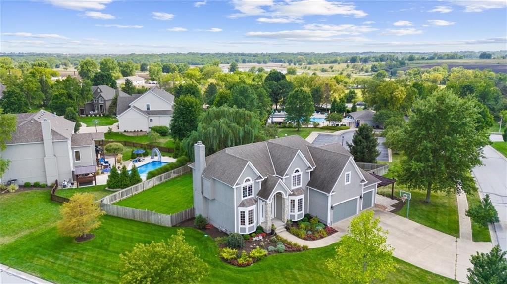 15825 S Hallet Street