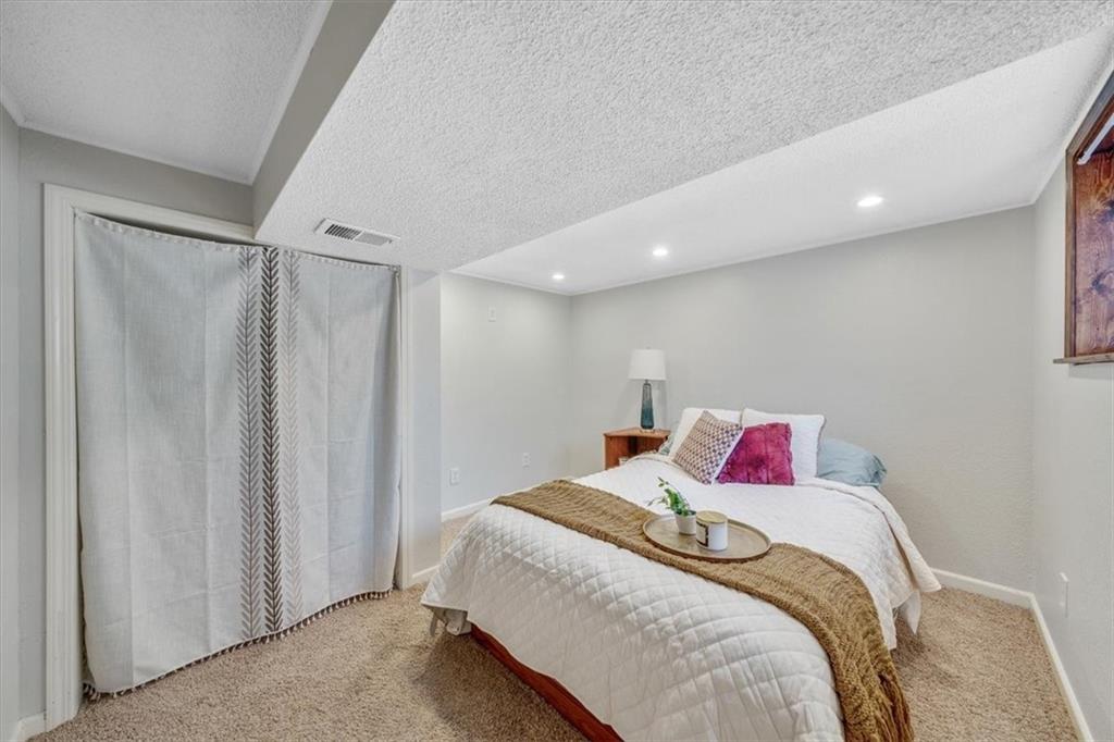 6240 Leavenworth Road