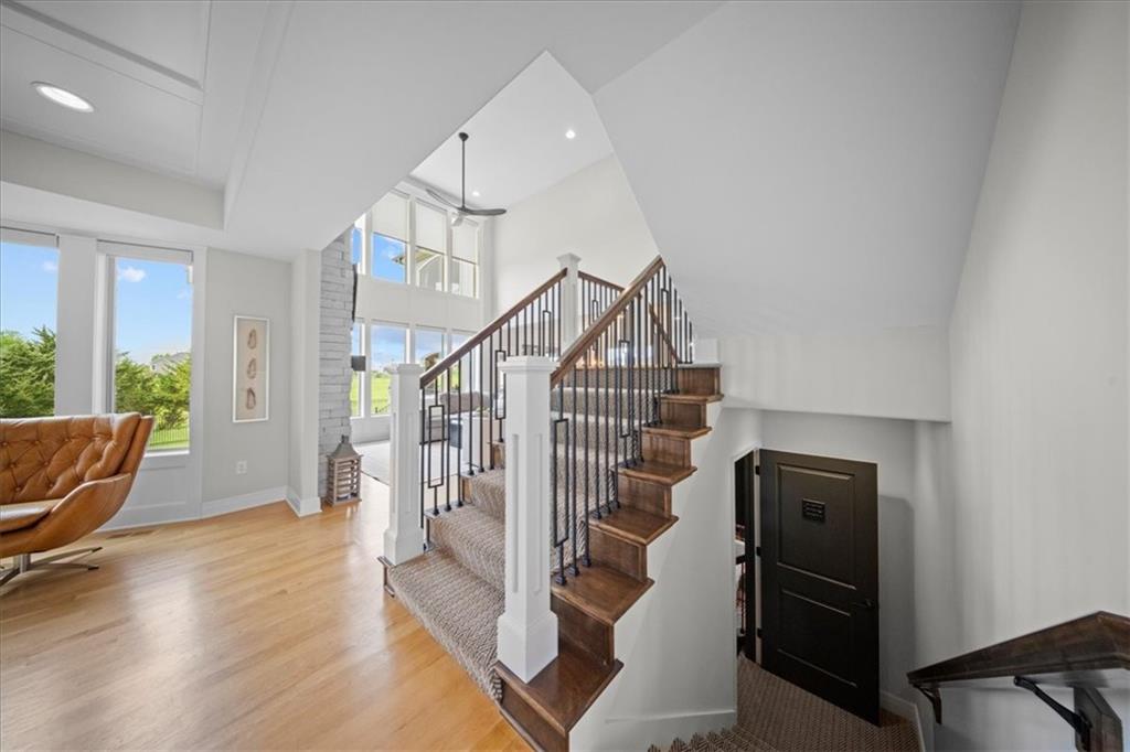 9872 Saddletop Street