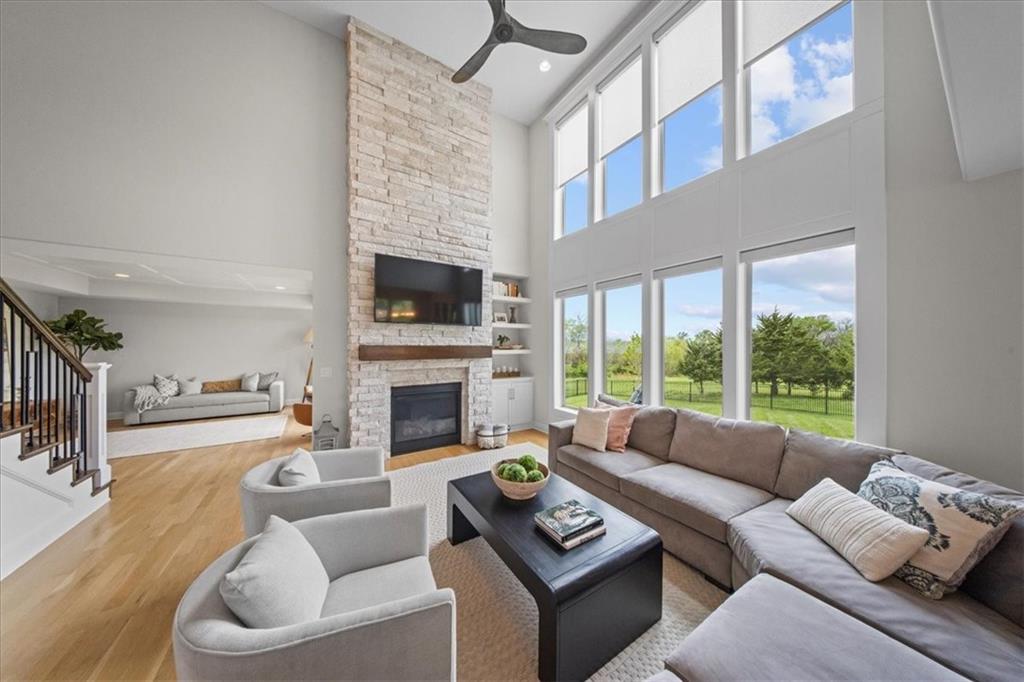 9872 Saddletop Street