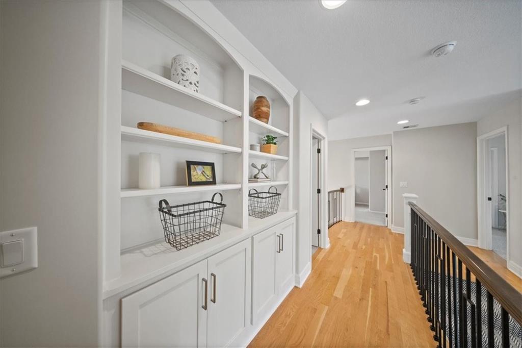 9872 Saddletop Street