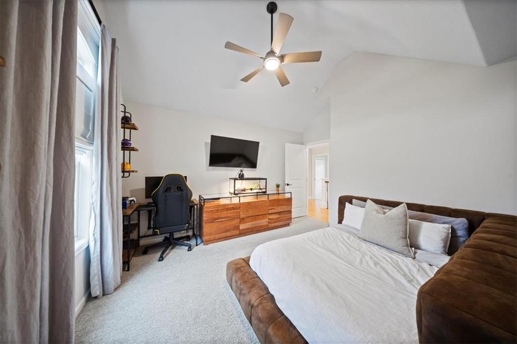 9872 Saddletop Street