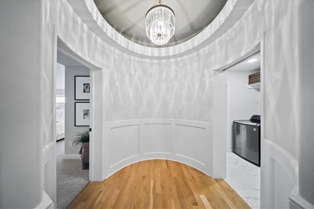 9872 Saddletop Street