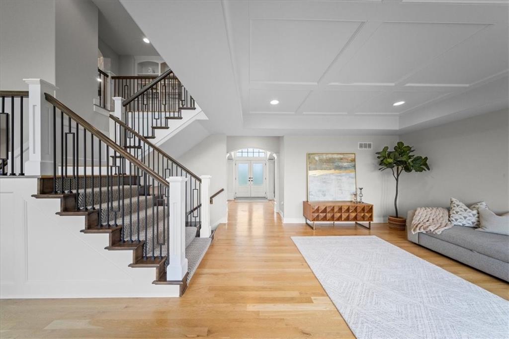 9872 Saddletop Street