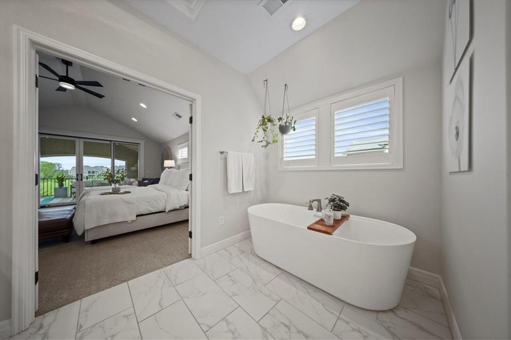 9872 Saddletop Street