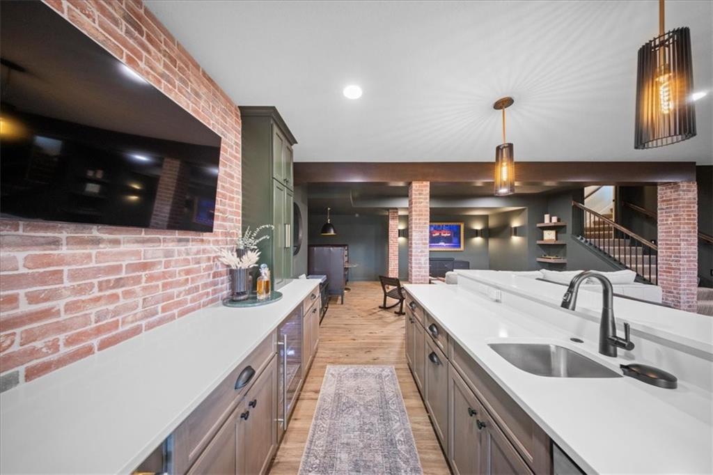 9872 Saddletop Street