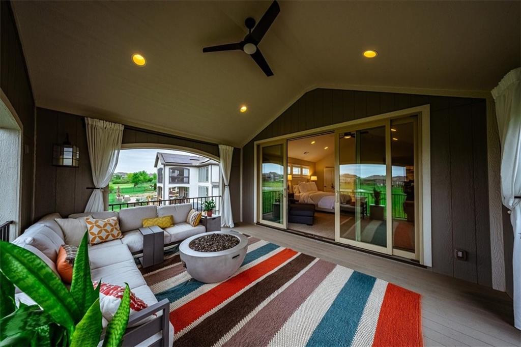 9872 Saddletop Street