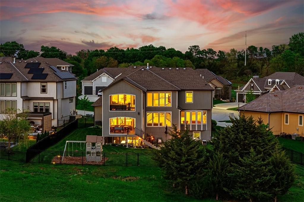 9872 Saddletop Street