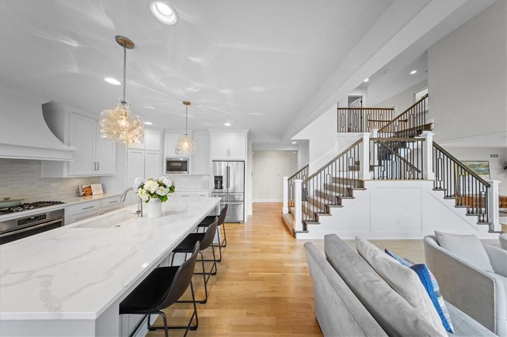 9872 Saddletop Street