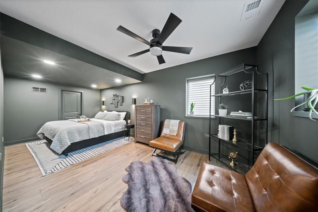 9872 Saddletop Street