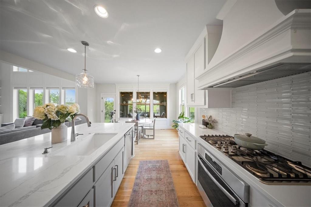 9872 Saddletop Street