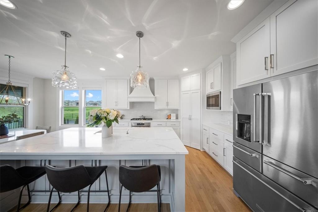 9872 Saddletop Street