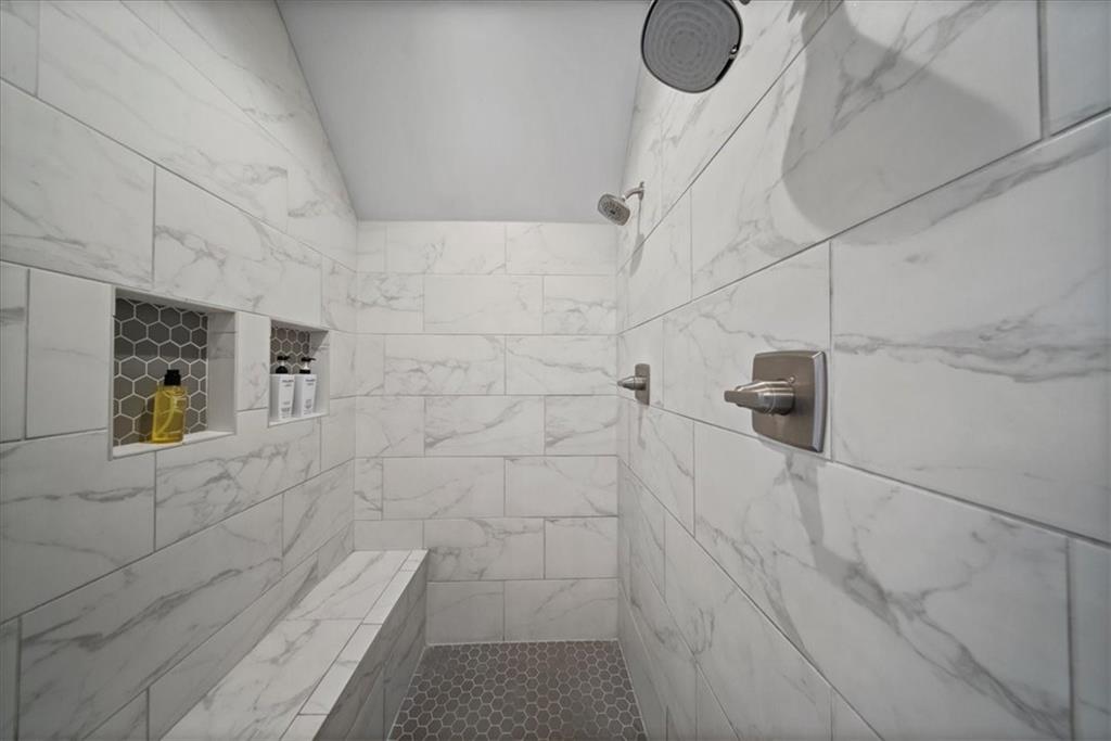 9872 Saddletop Street