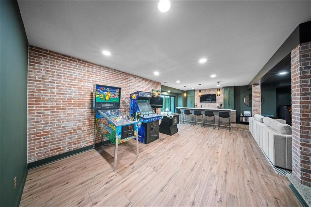 9872 Saddletop Street