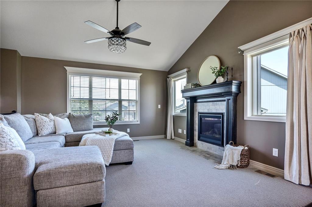 100 SW Wind Garden Circle