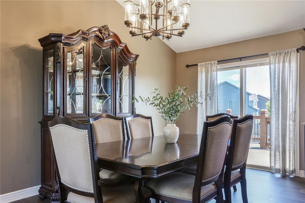 100 SW Wind Garden Circle