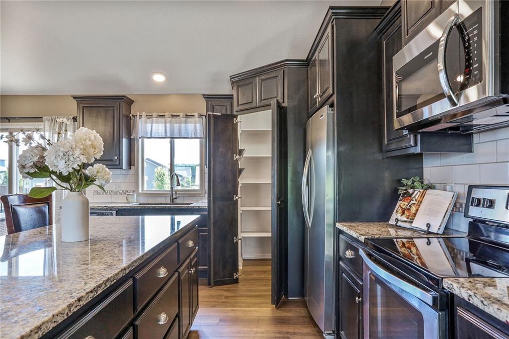 100 SW Wind Garden Circle