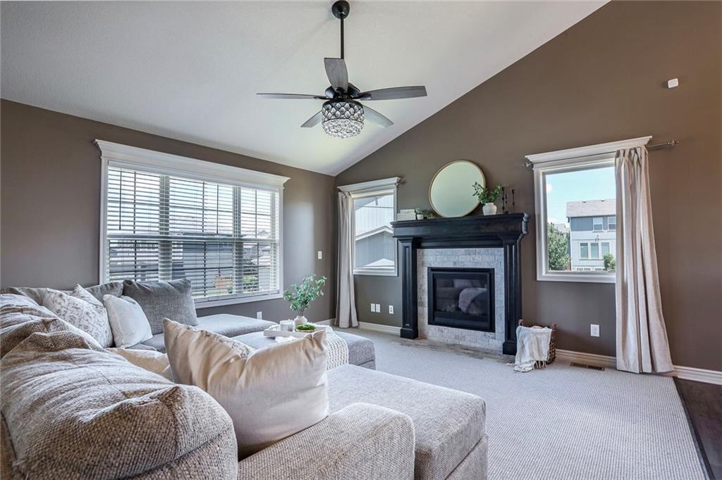 100 SW Wind Garden Circle