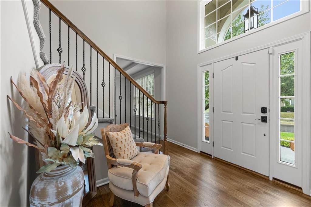 5833 Longview Street