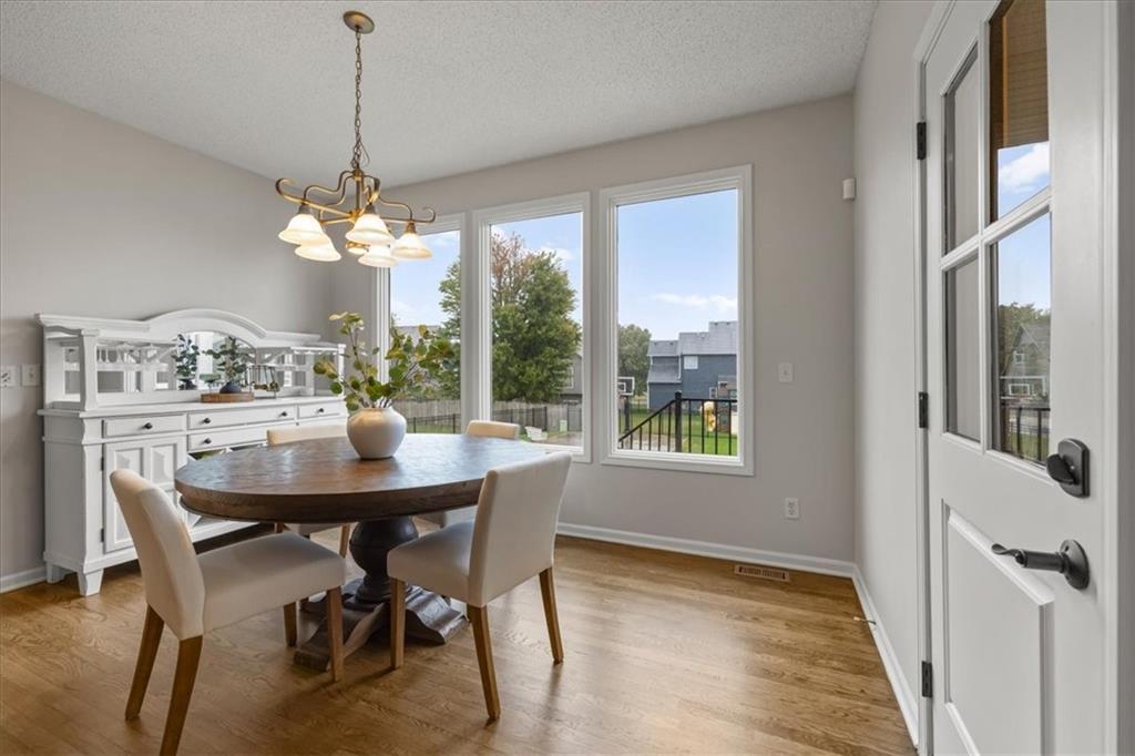 5833 Longview Street