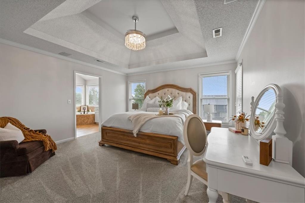 5833 Longview Street