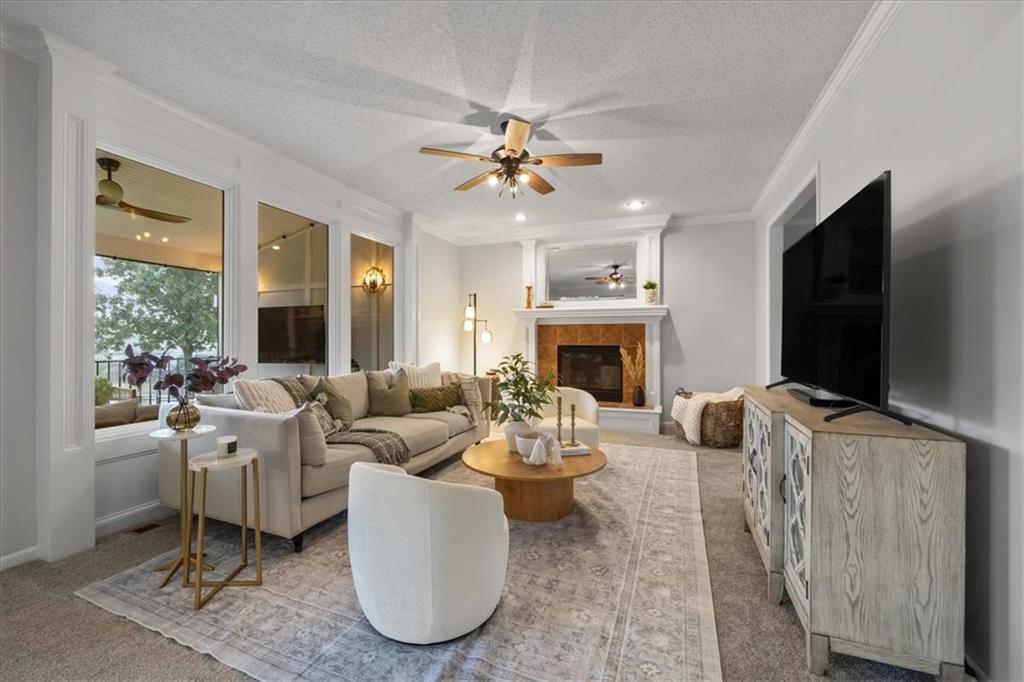 5833 Longview Street