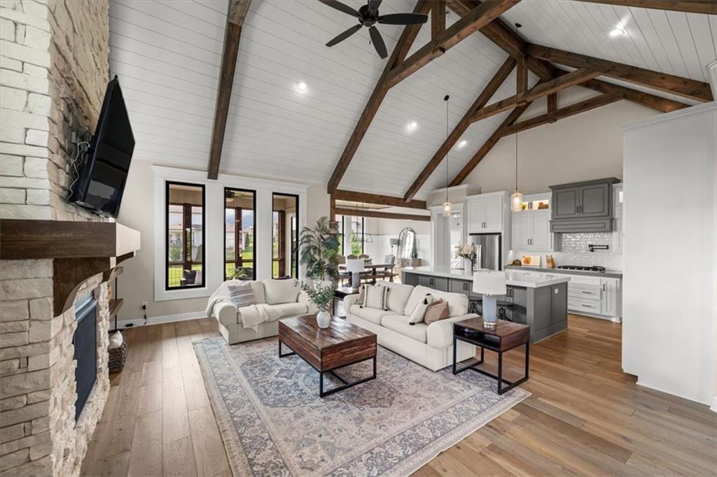 3053 NW Thoreau Lane