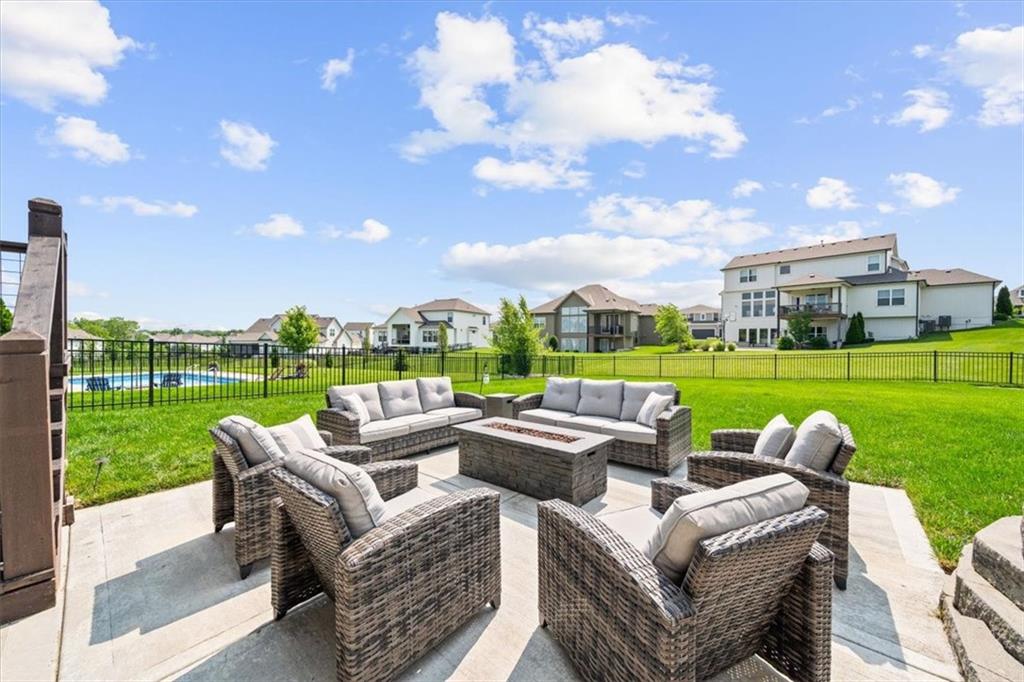 3053 NW Thoreau Lane