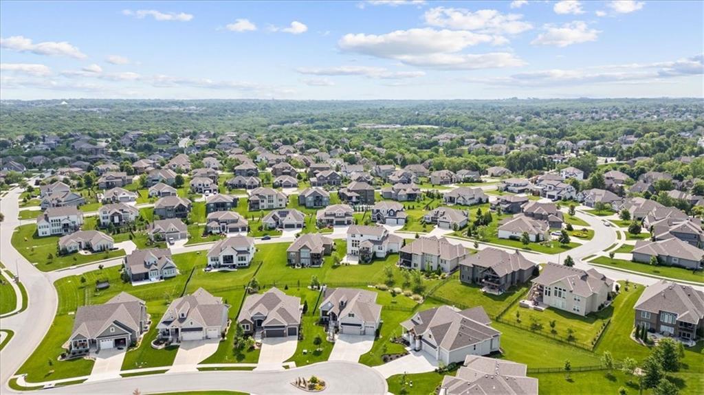 3053 NW Thoreau Lane