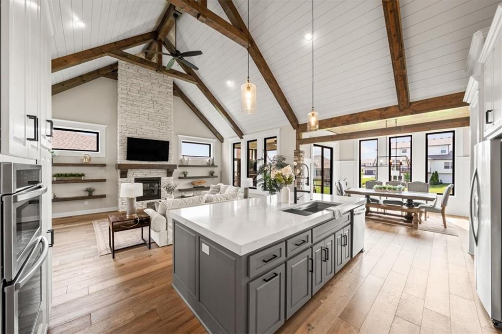 3053 NW Thoreau Lane