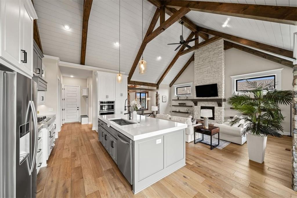 3053 NW Thoreau Lane