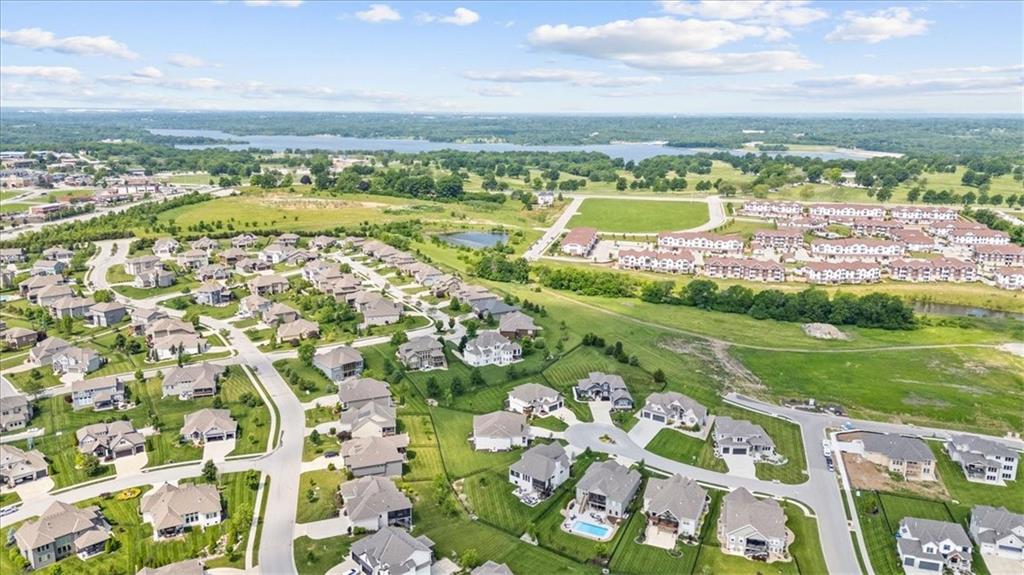 3053 NW Thoreau Lane