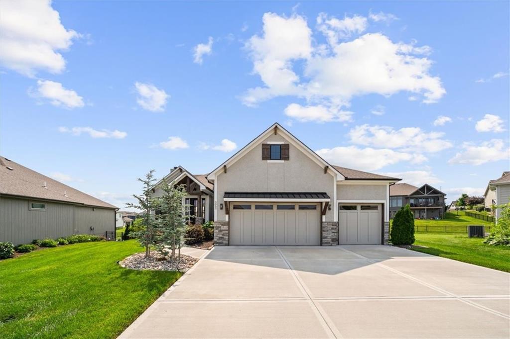 3053 NW Thoreau Lane