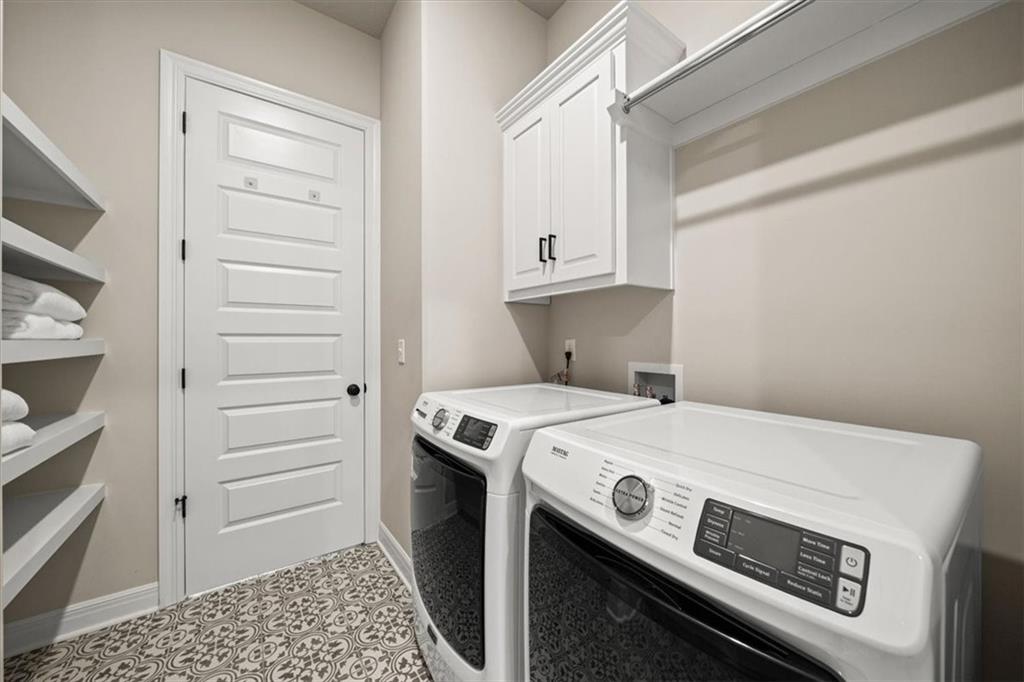 3053 NW Thoreau Lane