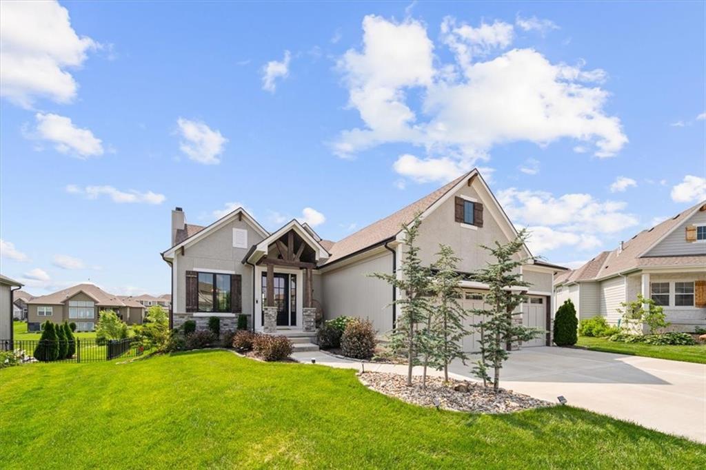 3053 NW Thoreau Lane