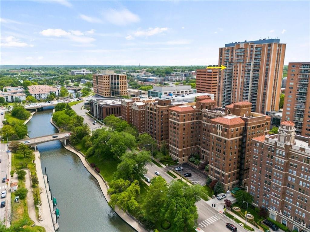 121 W 48th Street Unit: 1504