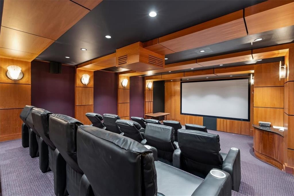 121 W 48th Street Unit: 1504