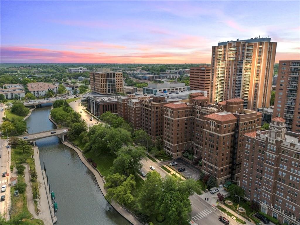 121 W 48th Street Unit: 1504