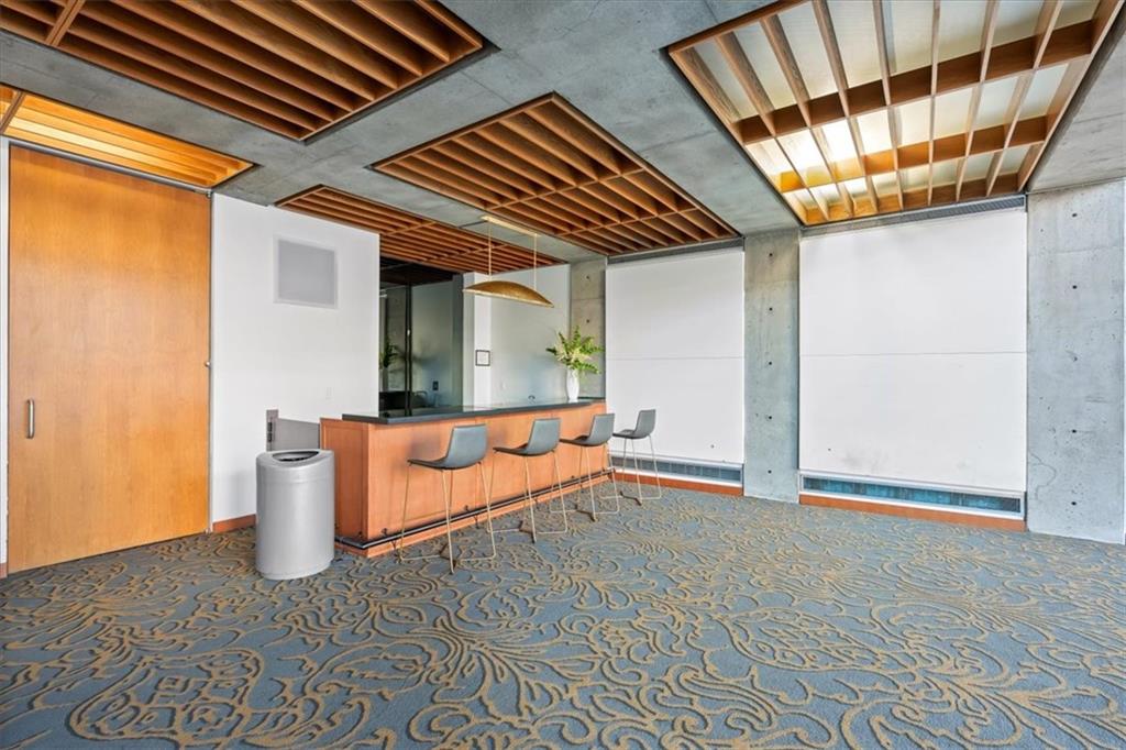 121 W 48th Street Unit: 1504