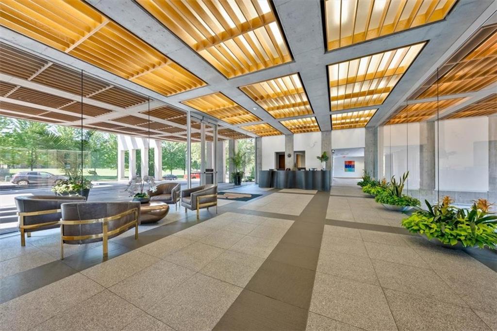 121 W 48th Street Unit: 1504