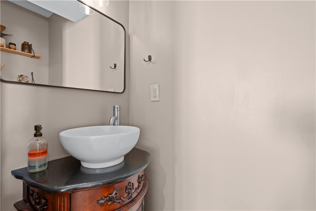 1716 NW Nicholas Drive