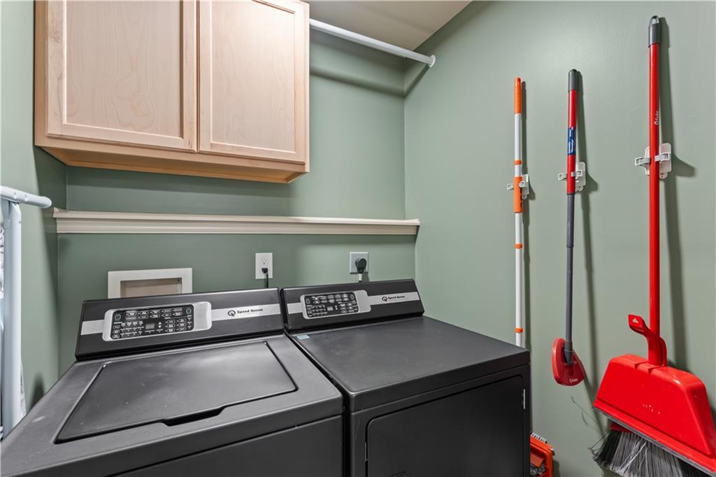 1716 NW Nicholas Drive