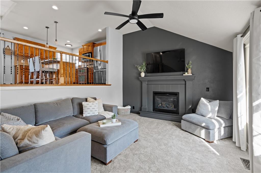 1716 NW Nicholas Drive